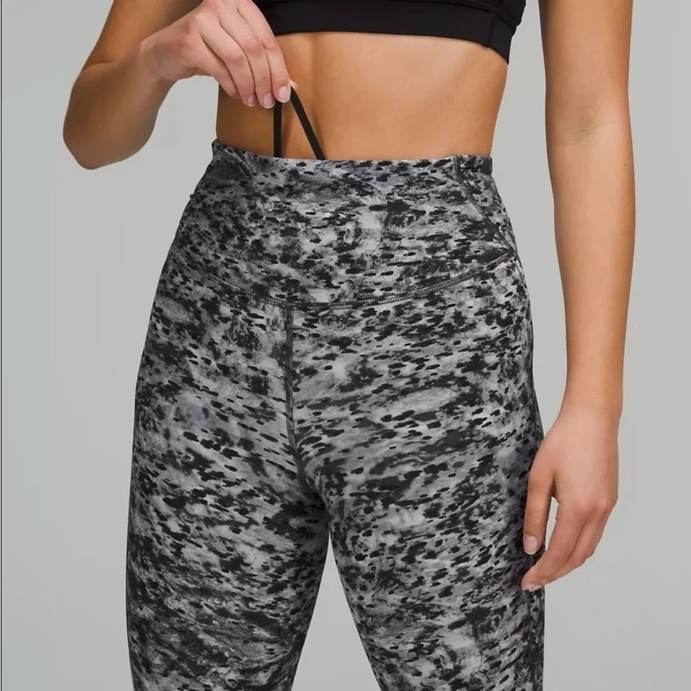 Lululemon Base Pace High-Rise Running Tight 24” size 2 Estuary Grey Multi ESTY